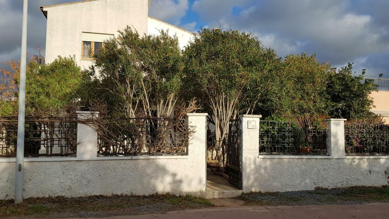 villa sul mare a Chia Domus De Maria Exterior foto